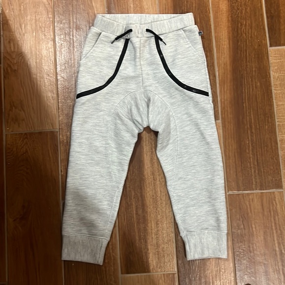 Appaman Other - Appaman drop crotch sweatpants w zipper detail